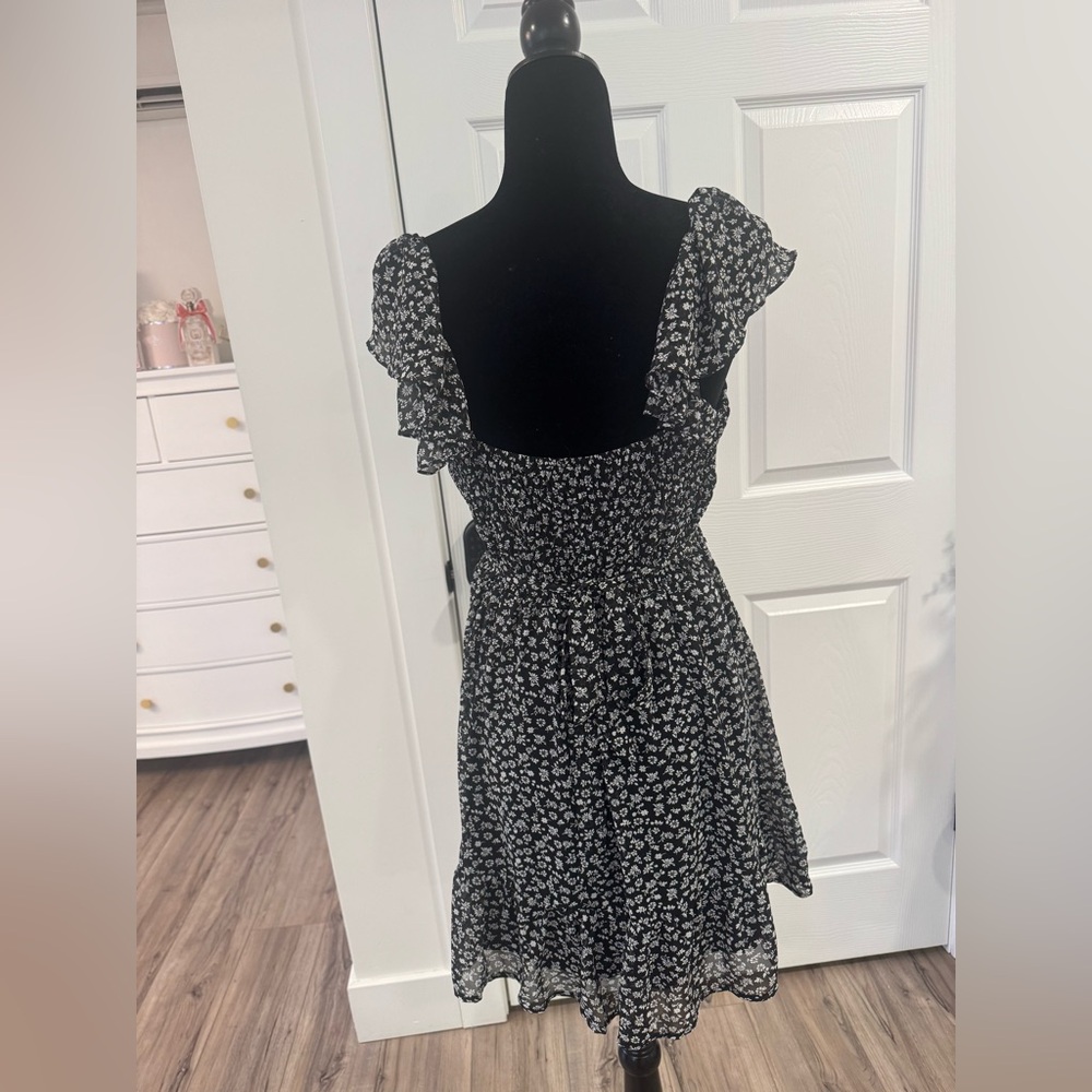 Black Floral Ruffle-Sleeve Sundress